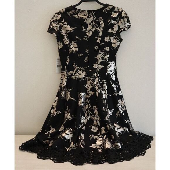 Donna Ricco Women's Sz 2 Black/Gold Tulip Sleeve Lace Hem Fit & Flare Dress - Picture 2 of 12